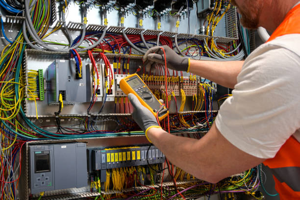 Best Commercial Electrician Services  in Pinetops, NC